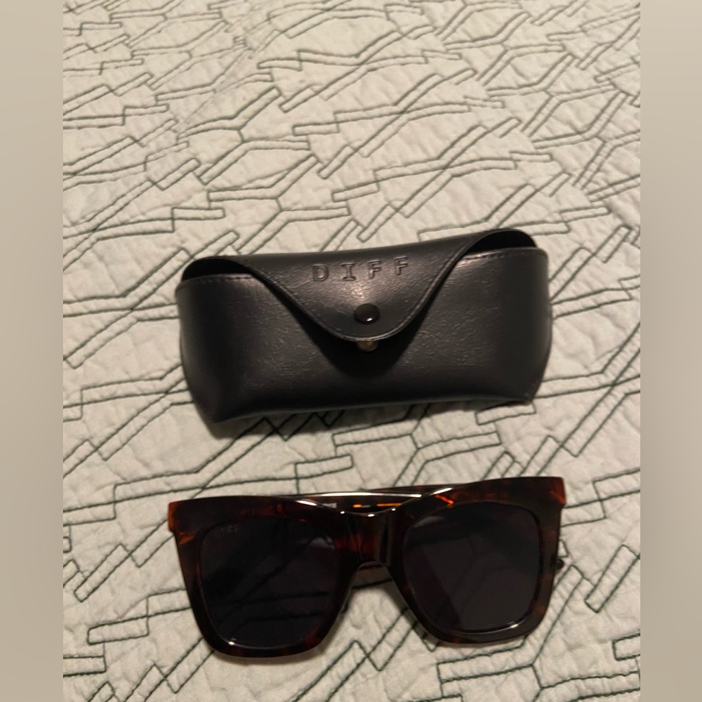 Diff Talia Tortoiseshell Sunglasses - image 6